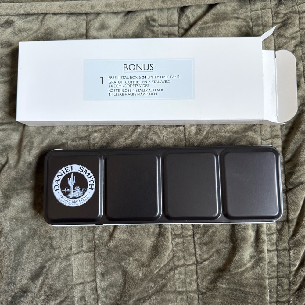 Daniel Smith Metal Box with 24 Empty Half Pans